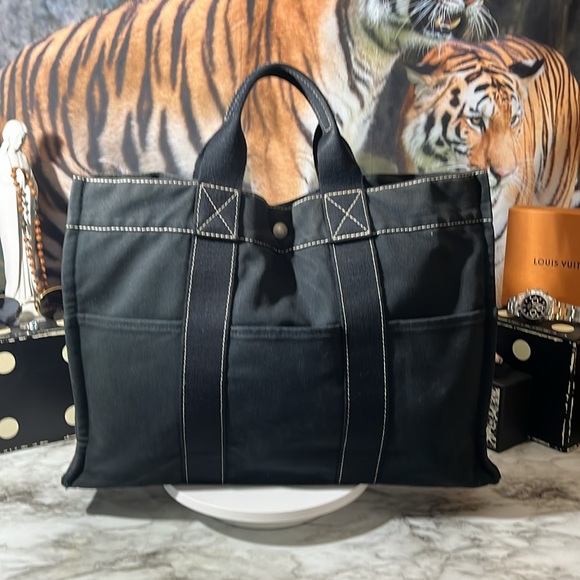 HERMES Fourre Tout MM Tote Bag Handbag Canvas Black with White Stitching in GUC - Picture 1 of 16